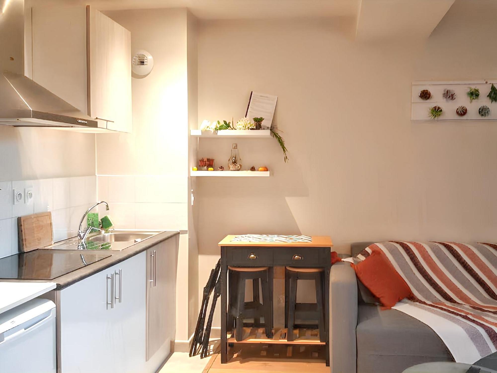 Charmant Studio A Abondant Avec Terrasse Ensoleillee 30 M² Buitenkant foto